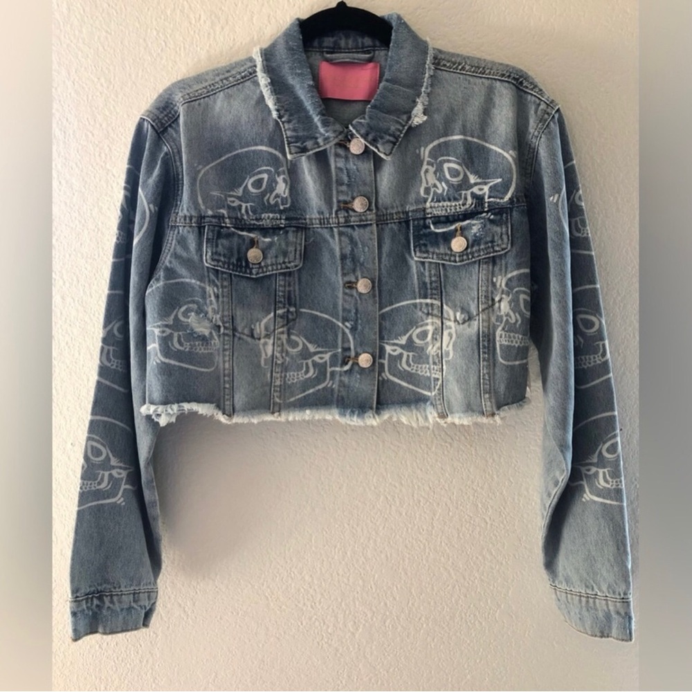 AZALEA  WANG SKULL DISTRESSED DENIM  JACKET SIZE: LARGE - Picture 8 of 8